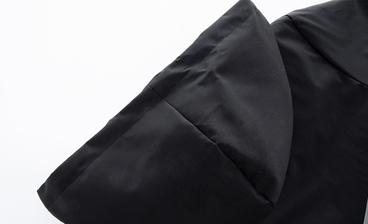 Training jacket wear 