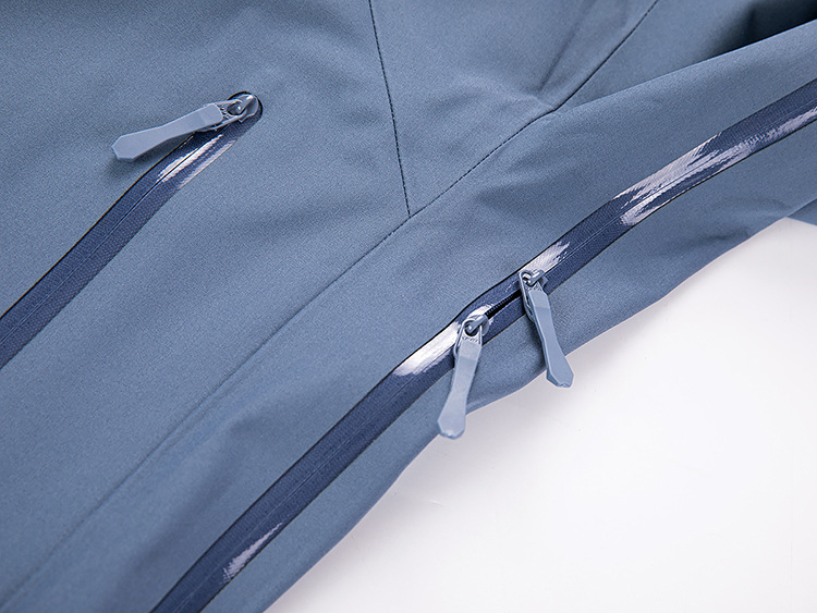 Training jacket wear 