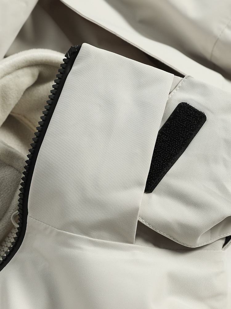 Training jacket wear 